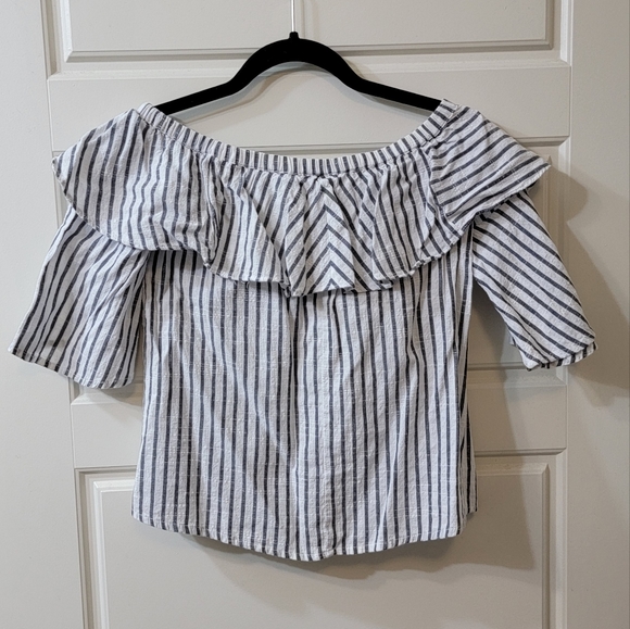 Laundry & Co. Ruffle Collar Top - Picture 2 of 4